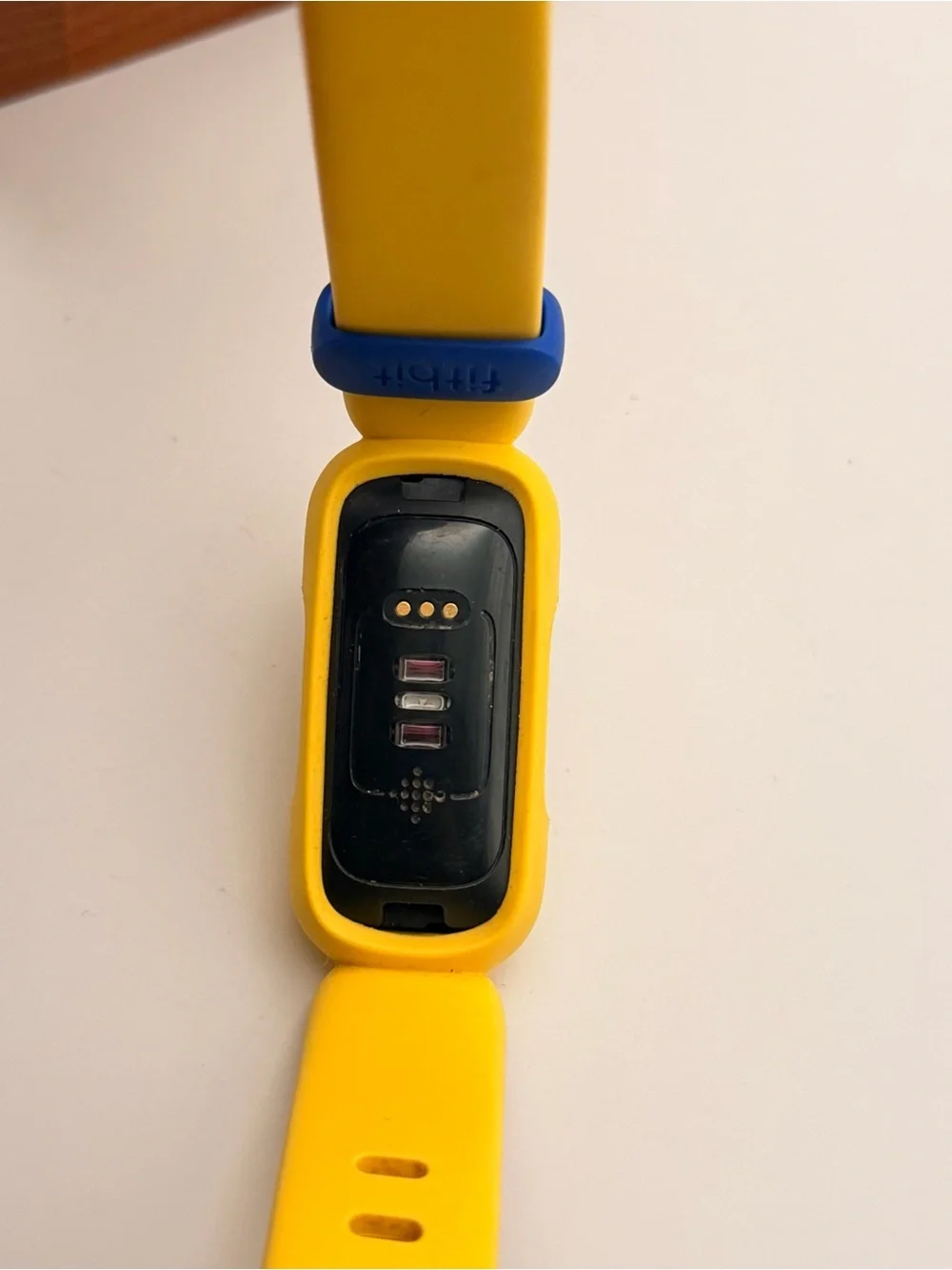 Fitbit Ace 3, Kids Fitness Tracker, Yellow/blue, Minion Theme, Charger Included